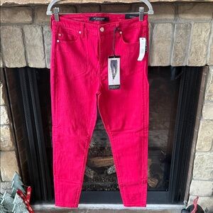 NWT Liverpool Lollipop Red Abby High Rise Ankle Skinny denim Jeans. Size 6 / 28